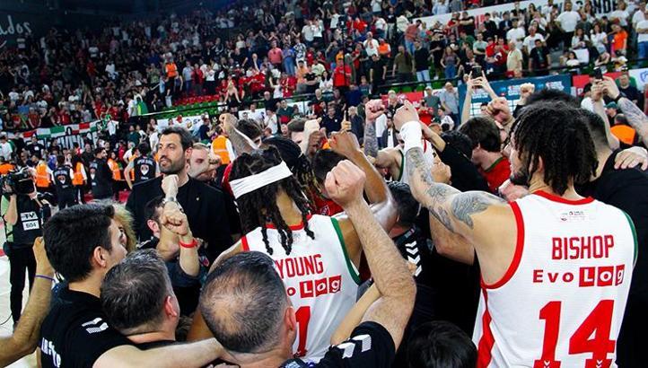 Karşıyaka Basketbol ligde kalma umutlarını sürdürdü