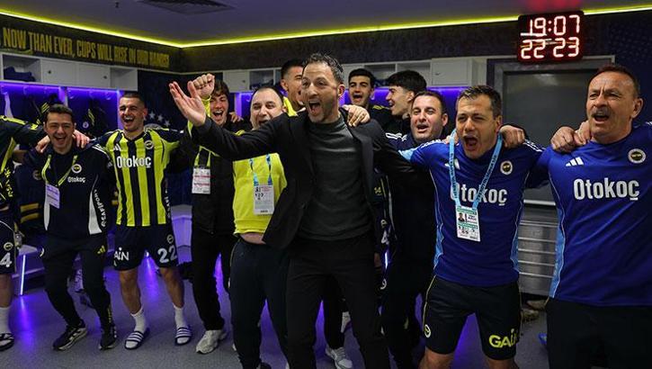 He Arrived Alone, He Leaves with a Hero's Farewell! Fenerbahçe Fans Mobilize for Tedesco