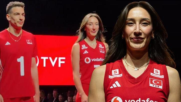 Filenin Sultanları'nın yeni forma tanıtımına Hande Baladın damgası! Podyumda göz kamaştırdı