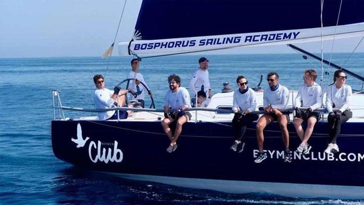 Beymen Club Sailing Team Çanakkale'den kupayla döndü