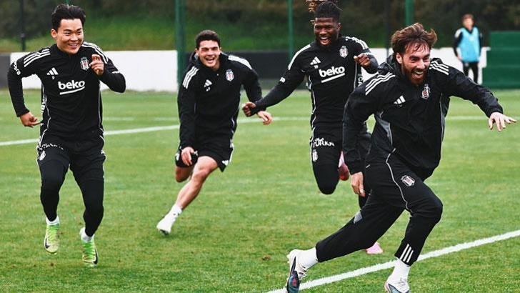 Beşiktaş'ta Konyaspor hazırlıkları tamam, Kartal kampa girdi