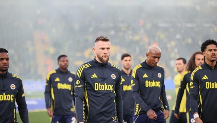 Fenerbahçe'de sakatlık şoku: Yıldız isim Konya'da yok