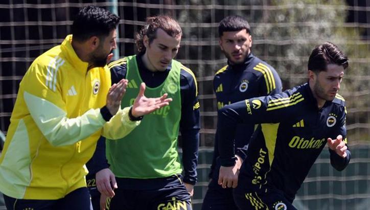Fenerbahçe hazırlıklara devam etti