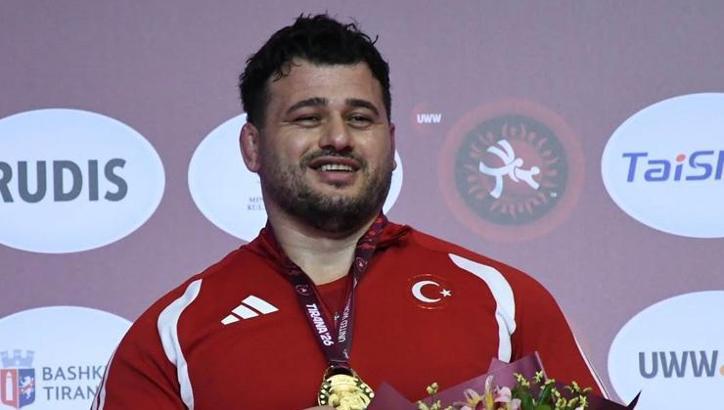Rıza Kayaalp, Los Angeles'ta altın istiyor