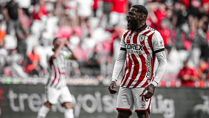 Samsunspor'da Ntcham ile yollar ayrıldı