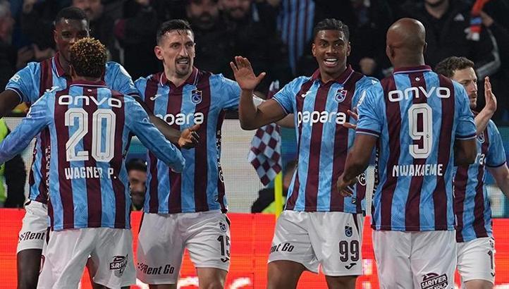 Ve Trabzonspor'da yıldız futbolcuyla yollar ayrılıyor!