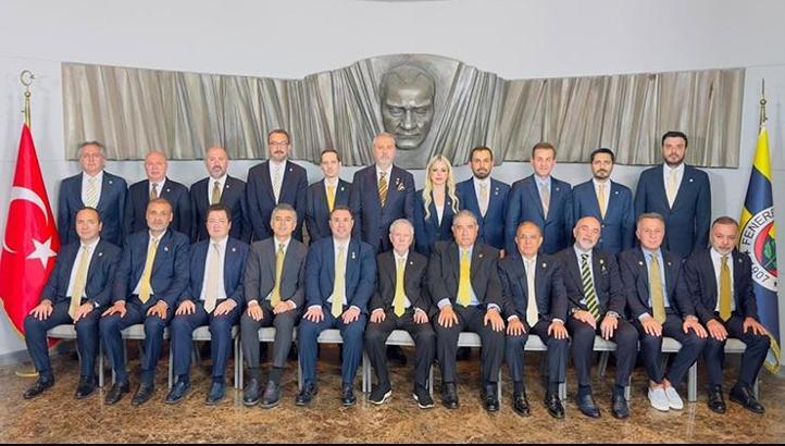 Fenerbahçe'nin yeni yönetimi, kulübe kamp kurdu!
