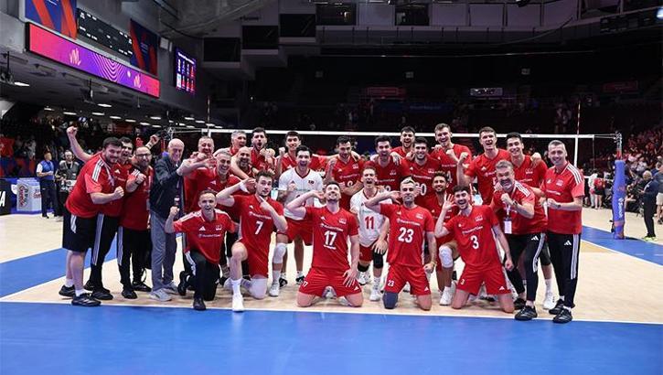 Filenin Efeleri son iki Olimpiyat Şampiyonu Fransa'yı set vermeden devirdi
