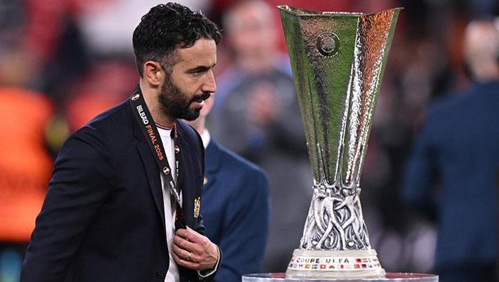 Milan'ın yeni teknik direktörü belli oldu! Ruben Amorim imzayı atıyor...