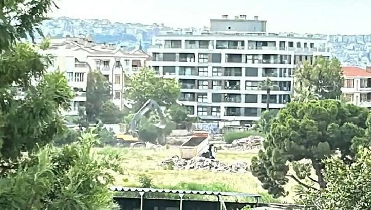 Karşıyaka'nın stadında hafriyat çalışmaları başladı