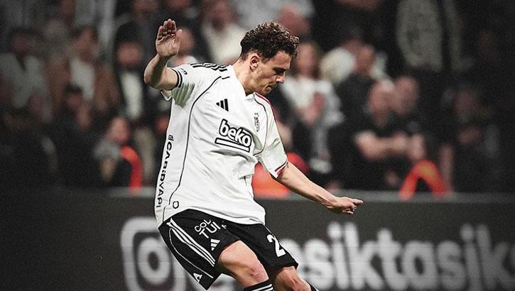 Beşiktaş'ta ayrılıklar peş peşe: Kristjan Asllani, Salih Uçan, Cengiz Ünder, Jota Silva...