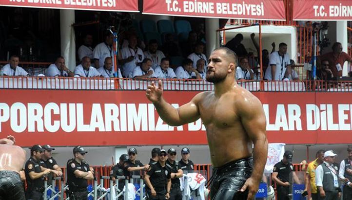 665’inci Kırkpınar Yağlı Güreşleri’nde son 16’ya kalan başpehlivanlar belli oldu