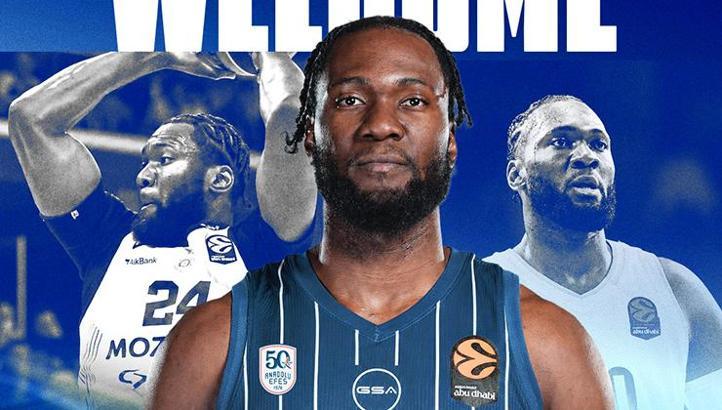Anadolu Efes, Bruno Fernando'yu transfer etti