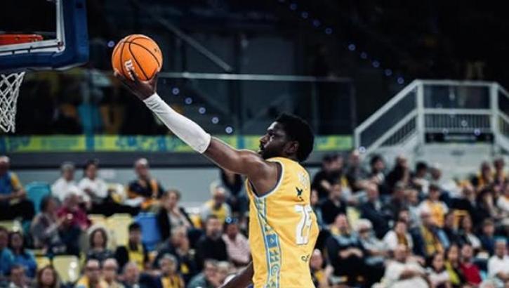 Galatasaray, Chimezie Metu transferini resmen açıkladı!