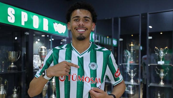 Konyaspor'da 3 yıllık imza