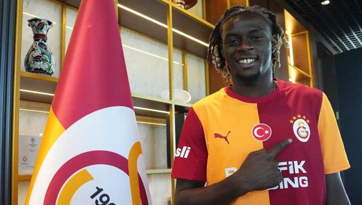 Galatasaray'a 11. Fransız