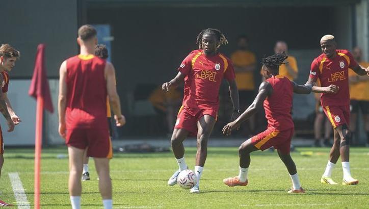 Galatasaray hazırlıklara devam etti