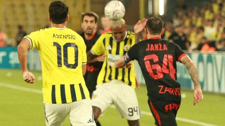 Marco Asensio, 10 numaralı formasıyla Kadıköy'de