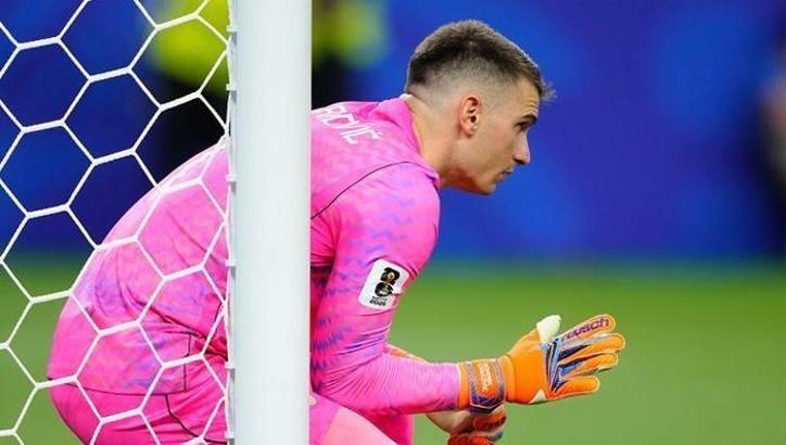 Fenerbahçe'den Livakovic için transfer açıklaması