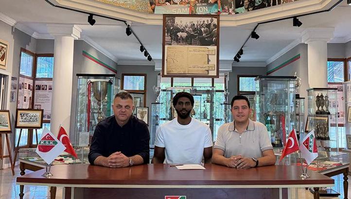 Karşıyaka'da Muhaymin imzayı attı