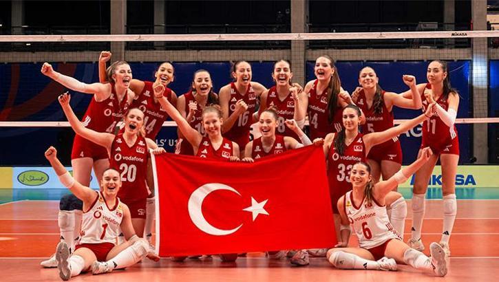 U17 Voleybol Milli Takımımız Dünya Şampiyonası'nda yarı finalde
