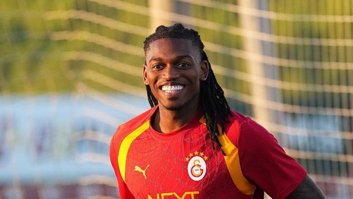 Rafael Leao ilk idmanına çıktı