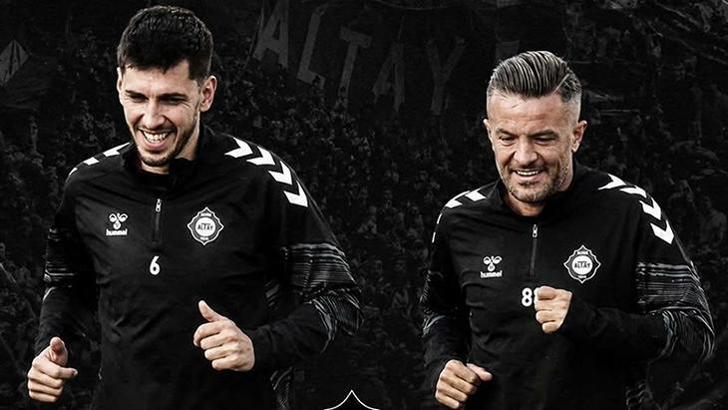 Altay'dan kaptanlara veda; Ceyhun Gülselam ve Özgür Özkaya futbolu bıraktı