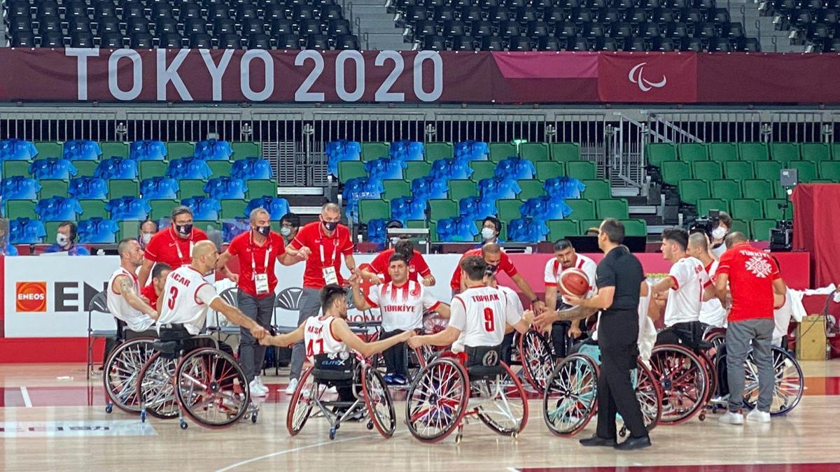 Tekerlekli sandalye basketbolda Türkiye, Kanada'yı 77-73 yendi