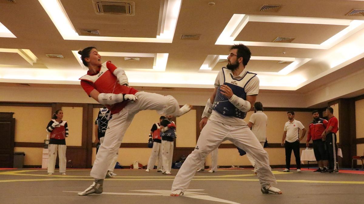 Türk ve Azerbaycanlı sporcular, Tokyo Paralimpik Oyunları'na birlikte hazırlanıyor