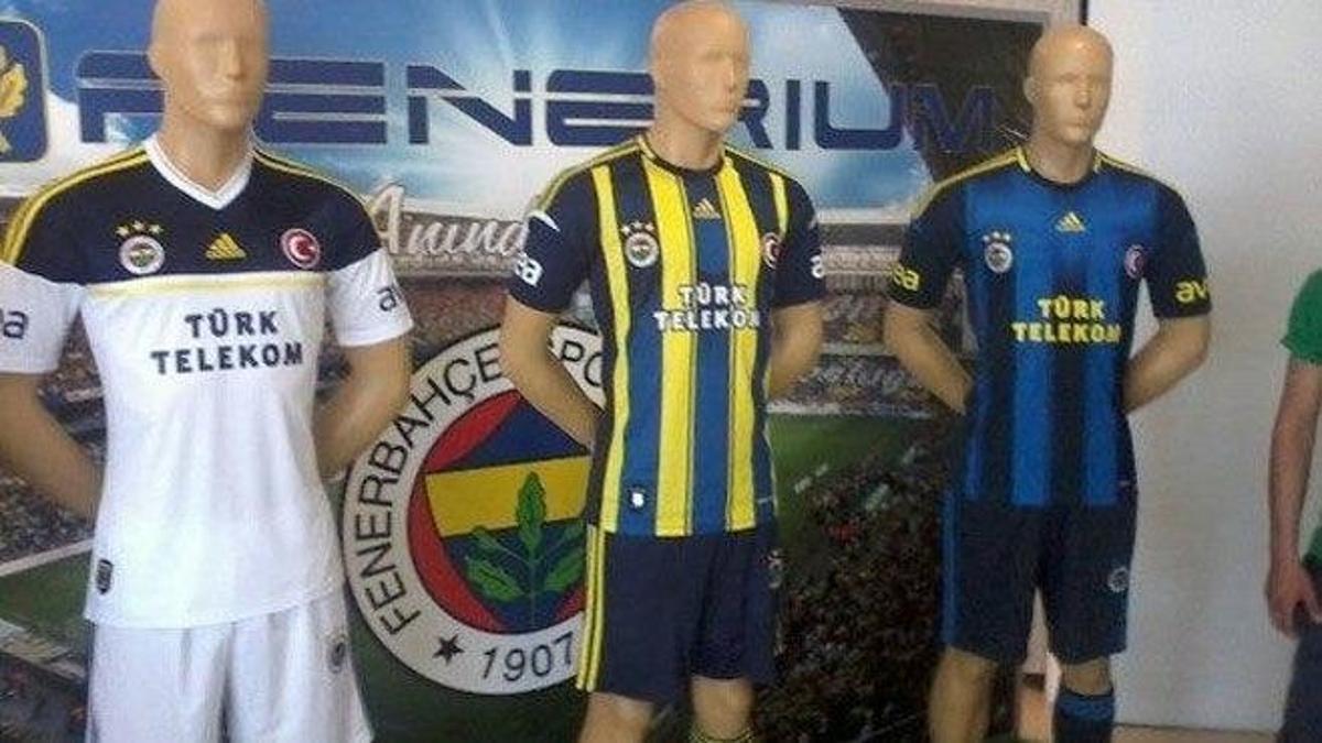 Yeni Formalar Tanıtılıyor - Fenerbahçe (FB) Haberleri Spor