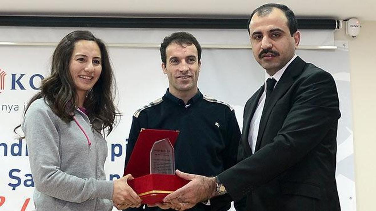 Aslı Çakır Alptekin öğrencilerle buluştu Spor Haberleri