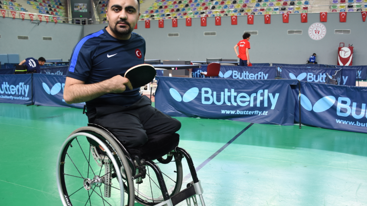 Milli tenisçi Nesim Turan'ın hedefi Paralimpik Oyunları'nda şampiyonluk