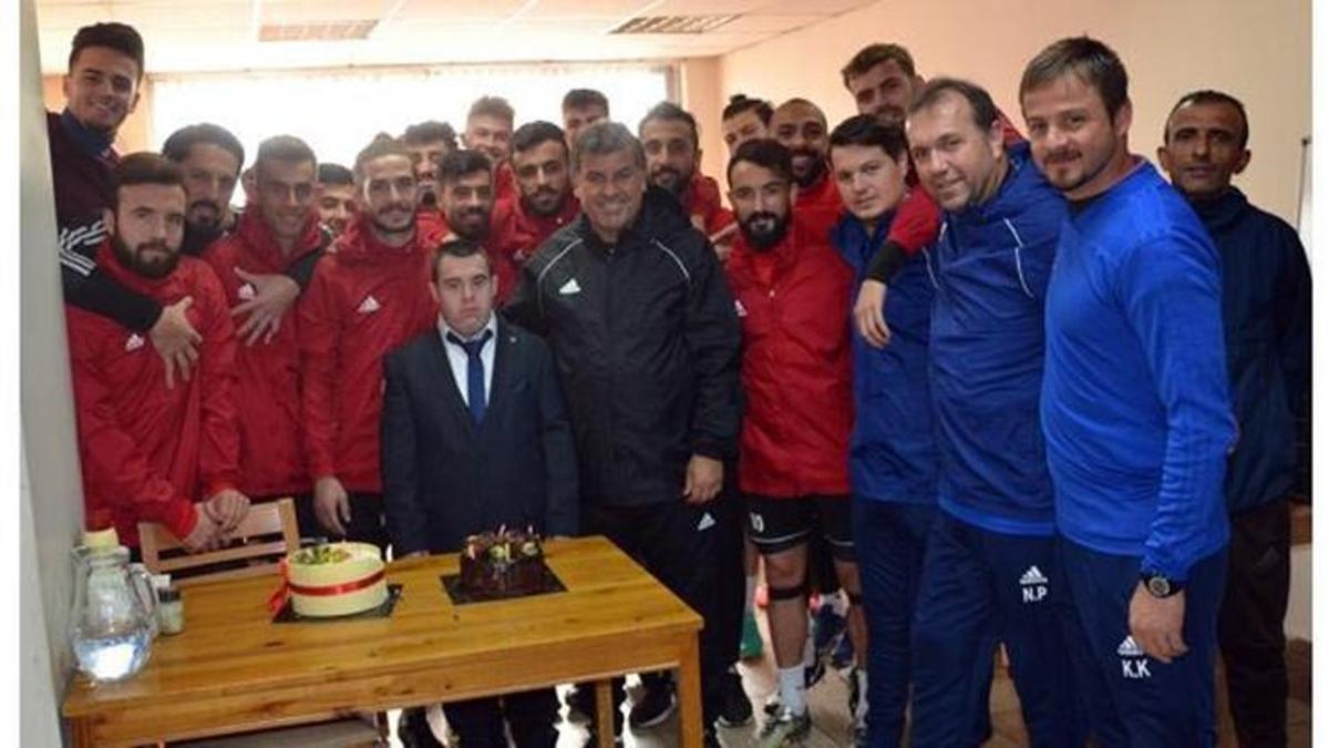 Turgutluspor'da özel Kutlama - Futbol Haberleri - Spor