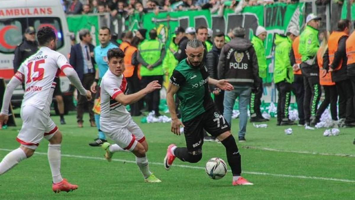 Sakaryaspor - Turgutluspor Maç Sonucu: 3-0 - Futbol Haberleri - Spor