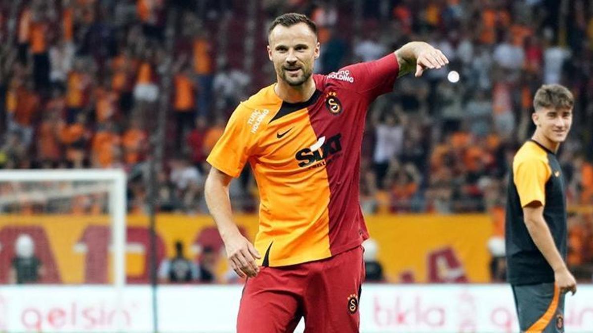 Galatasarayın Yeni Transferine Sürpriz Talip Galatasaray Gs Haberleri Spor