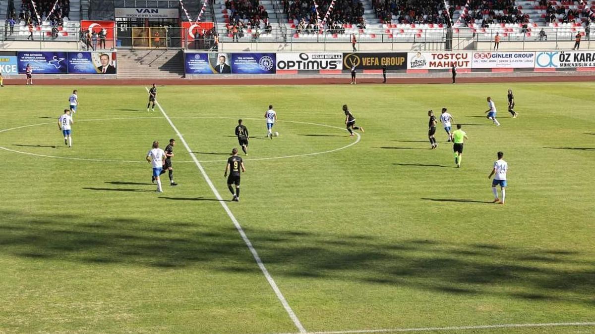 Vanspor FK-Ankara Demirspor Maç Sonucu: 1-0 - Fanatik Gazetesi Futbol ...