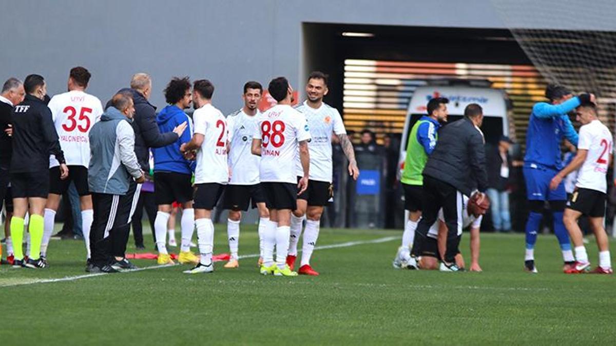 Karşıyaka: 1 - Batman Petrolspor: 5 - Futbol Haberleri - Spor