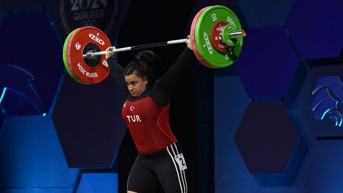 Milli halterciler, Paris 2024 Olimpiyatları yolunda
