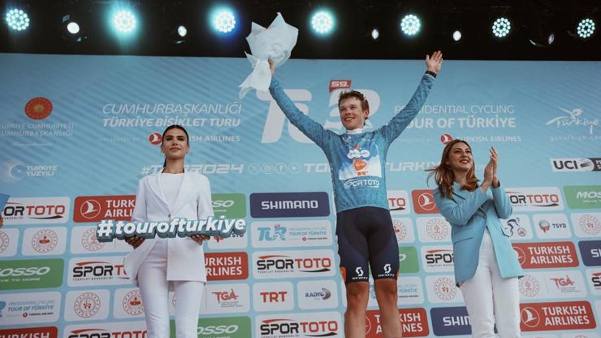 TUR2024’ün şampiyonu ödülü paylaştı!