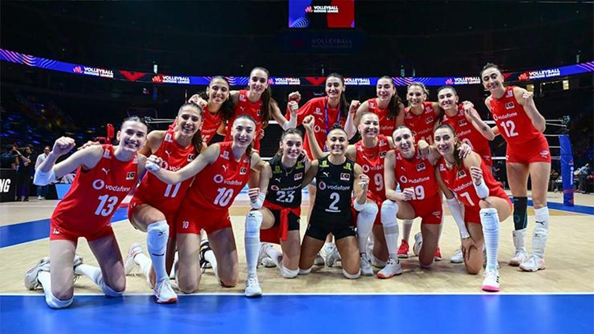 Volleyball Nations League: Turkiye defeats France 3-1 in VNL opener