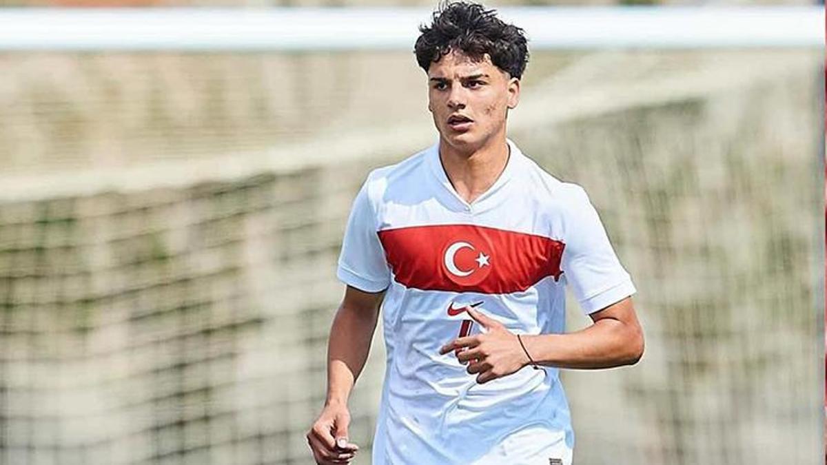 Trabzonspor'a Bomba Transfer Girişimi! Fenerbahçe, Genç Yeteneği Kadrosuna Katanlar mı?