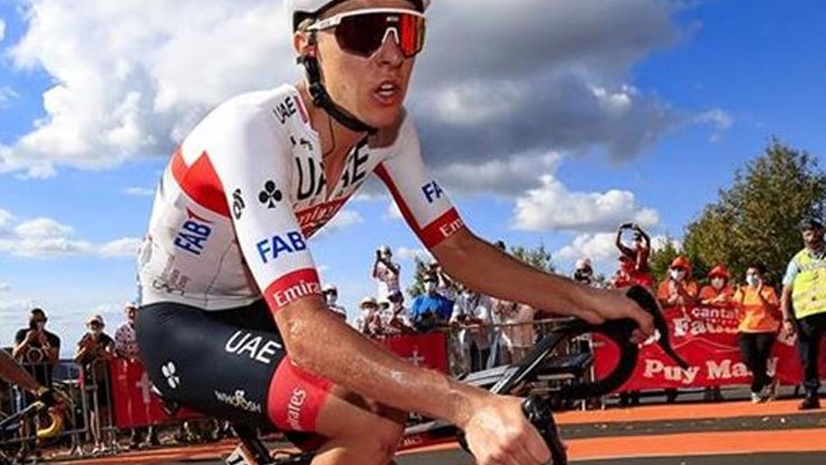 Tadej Pogacar Claims Third Flanders Title Amid Railway Controversy