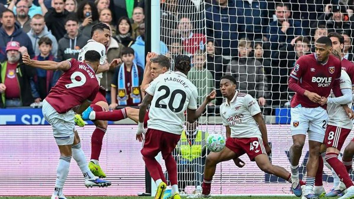 Referees chief backs VAR decision to disallow West Ham equaliser