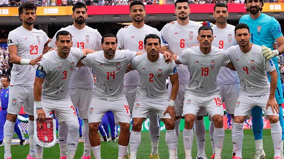 Iranian National Team Leaves Handwritten Note of Appreciation in Los ...