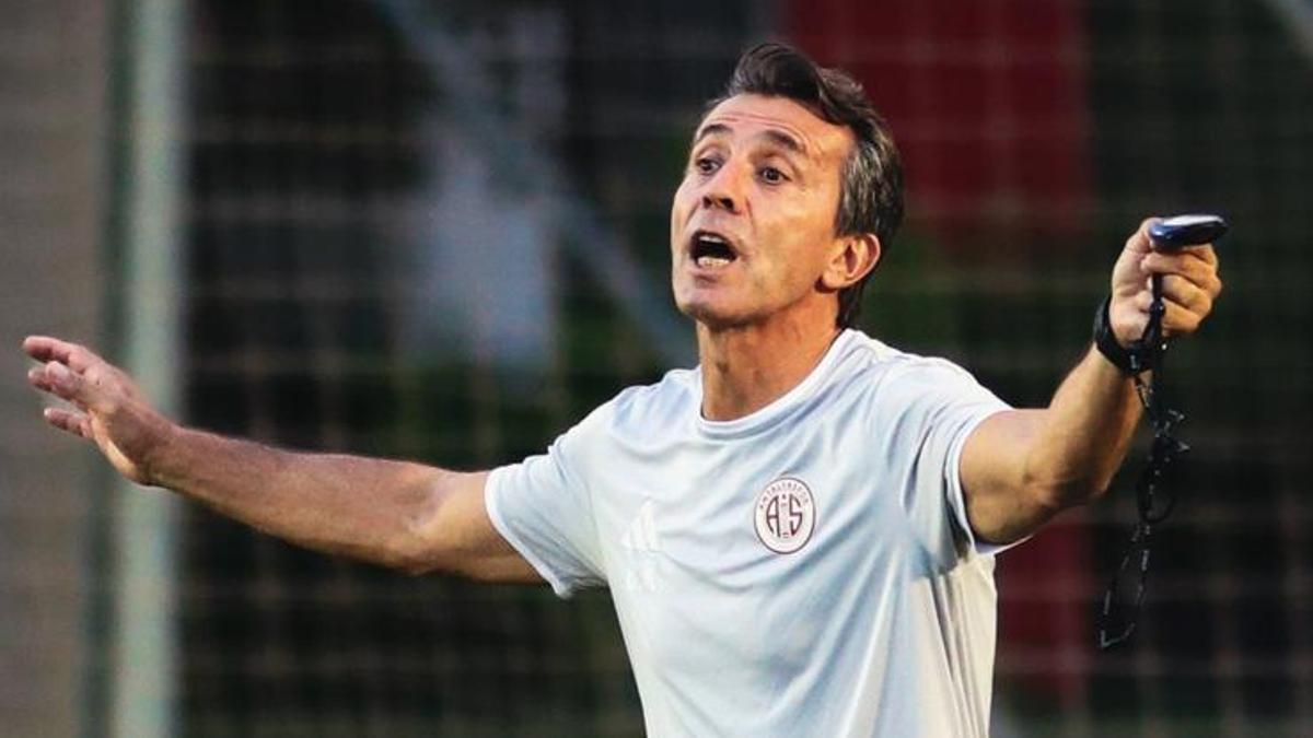 Antalyaspor'da Bülent Korkmaz dönemi resmen sona erdi - Fanatik Gazetesi Futbol Haberleri