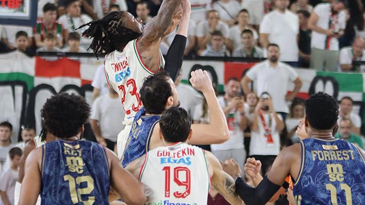 Karşıyaka Suffers First Home Defeat of the Season Against Fenerbahçe Beko