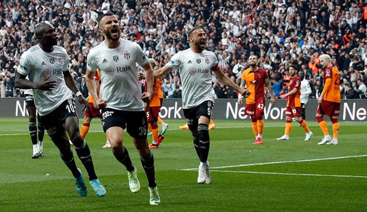 Derbide kazanan Beşiktaş (Beşiktaş-Galatasaray maç sonucu) - Son Dakika  Spor Haberleri