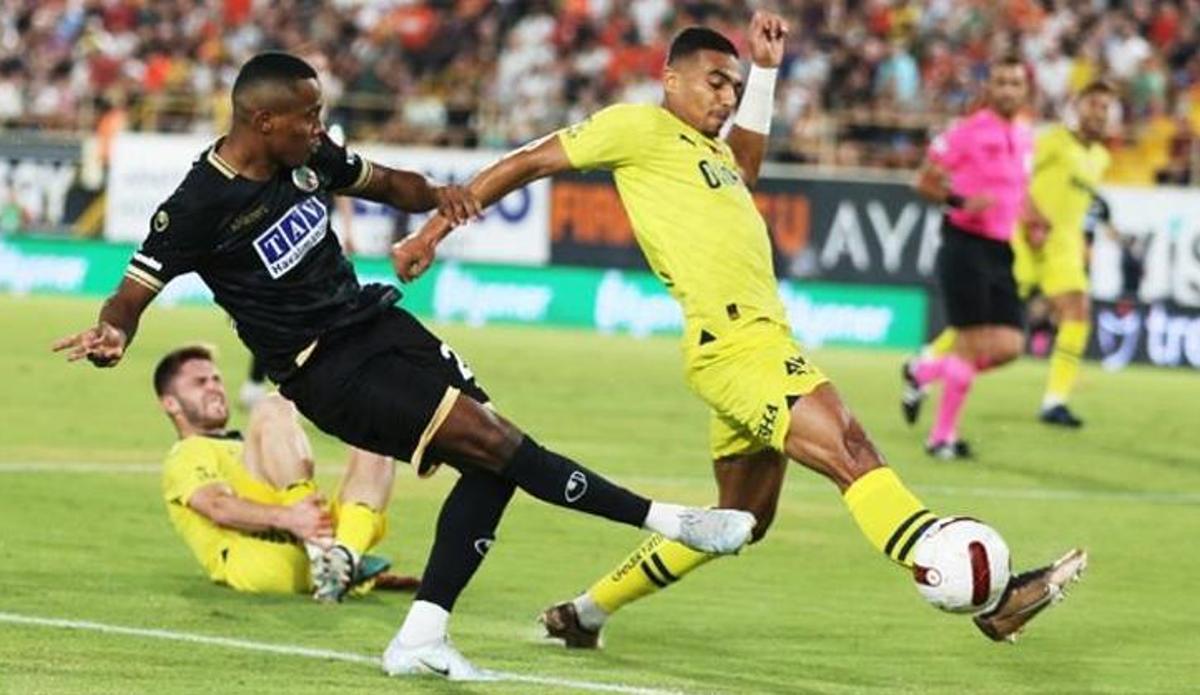 Fanatik: Fenerbahçe'de savunmanın duvarı Djiku! Kusursuz performans