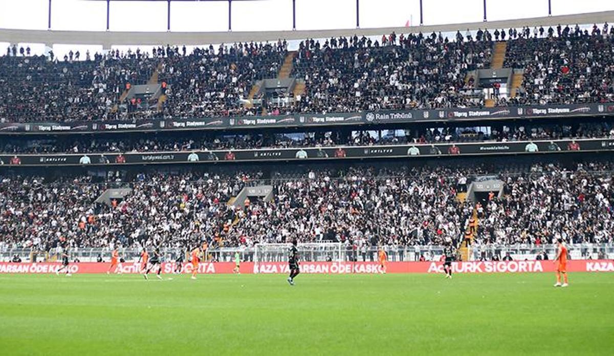 Fanatik: Beşiktaş ile Sakaryaspor, özel maçta karşılaşacak