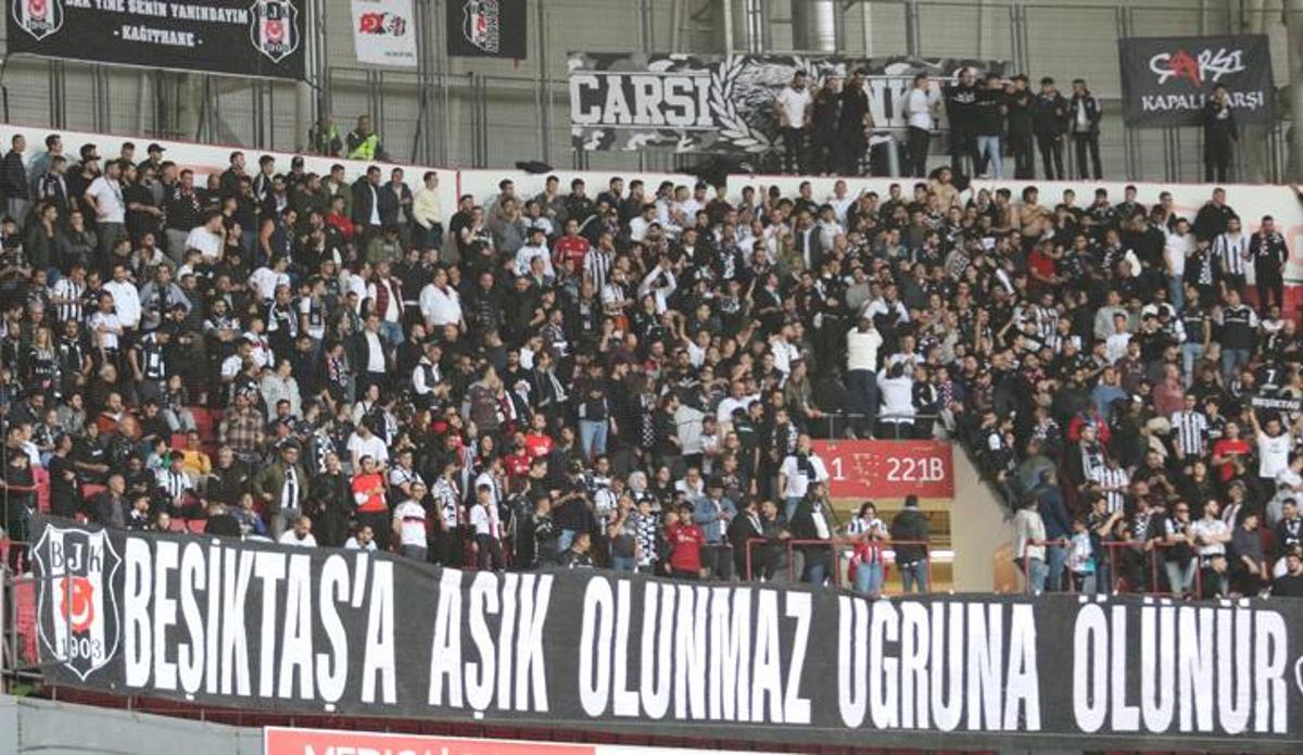 Fanatik: Beşiktaş taraftarı takımlarını yalnız bırakmadı